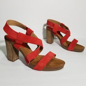 Moda Bella Red Suede Cross Strap Wooden Heel Sandals